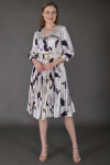 Favori Tekstil kruvaze yaka dijital baskı etek ucu piliseli kemer detaylı tasarım elbise